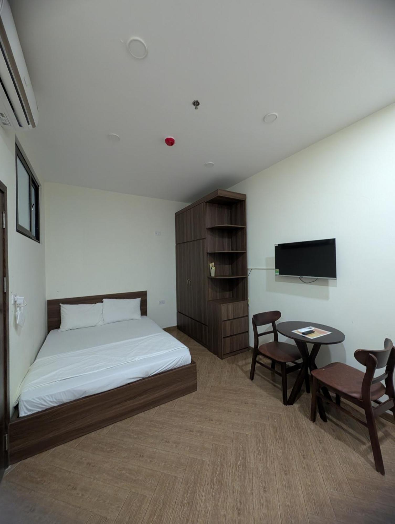 Era Apartment 158 Nguyen Khanh Toan ハノイ市 エクステリア 写真