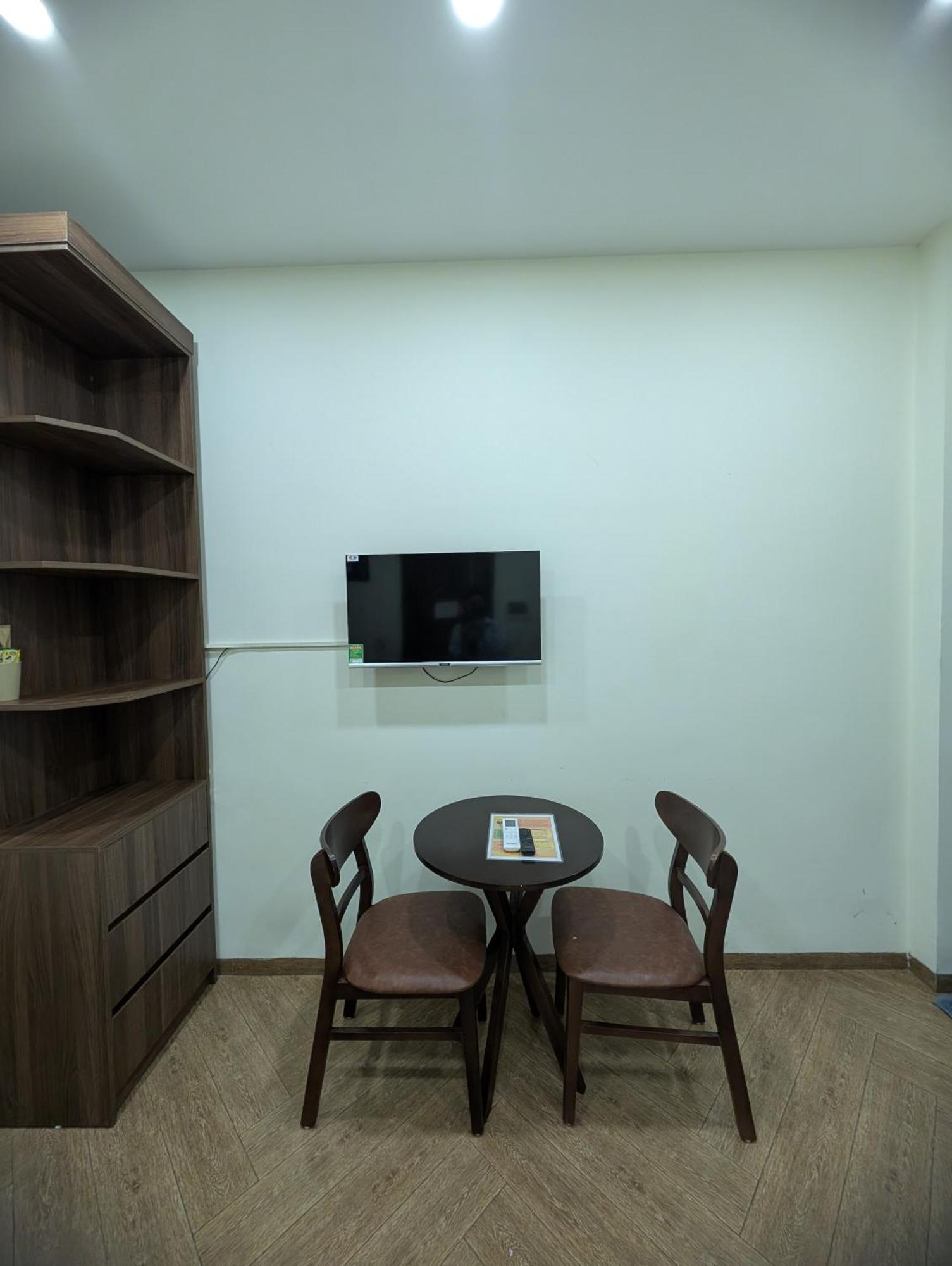 Era Apartment 158 Nguyen Khanh Toan ハノイ市 エクステリア 写真