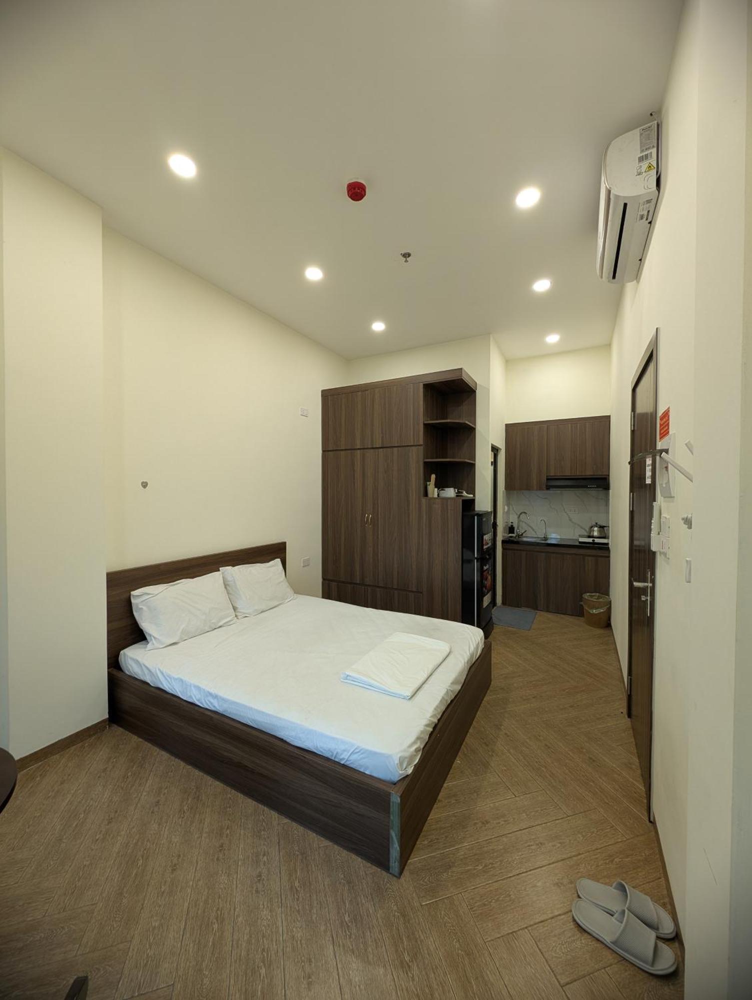 Era Apartment 158 Nguyen Khanh Toan ハノイ市 エクステリア 写真